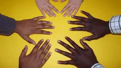 Opportunities with Hand Gesture Technology in Mobile Gaming featured image